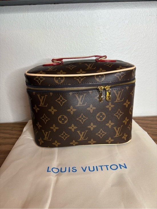 Louis Vuitton Other - Louis Vuitton Monogram Canvas Vanity Case Toiletry Bag